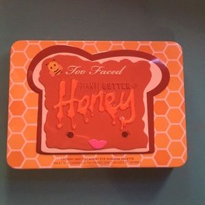 N/WOB Too Faced Peanut Butter & Honey Palette
